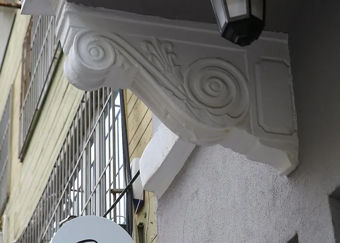 Roco Beyoglu 2*